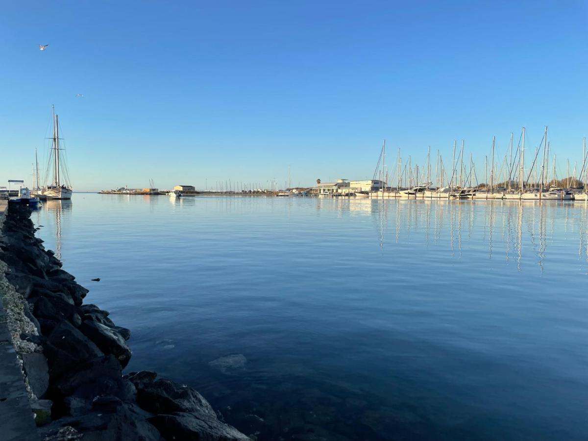 Studio les pieds dans l'eau agréable en toutes saisons 4 couchages piscine - vue magnifique et rare - Les argonautes - Ile des pêcheurs Agde Esterno foto
